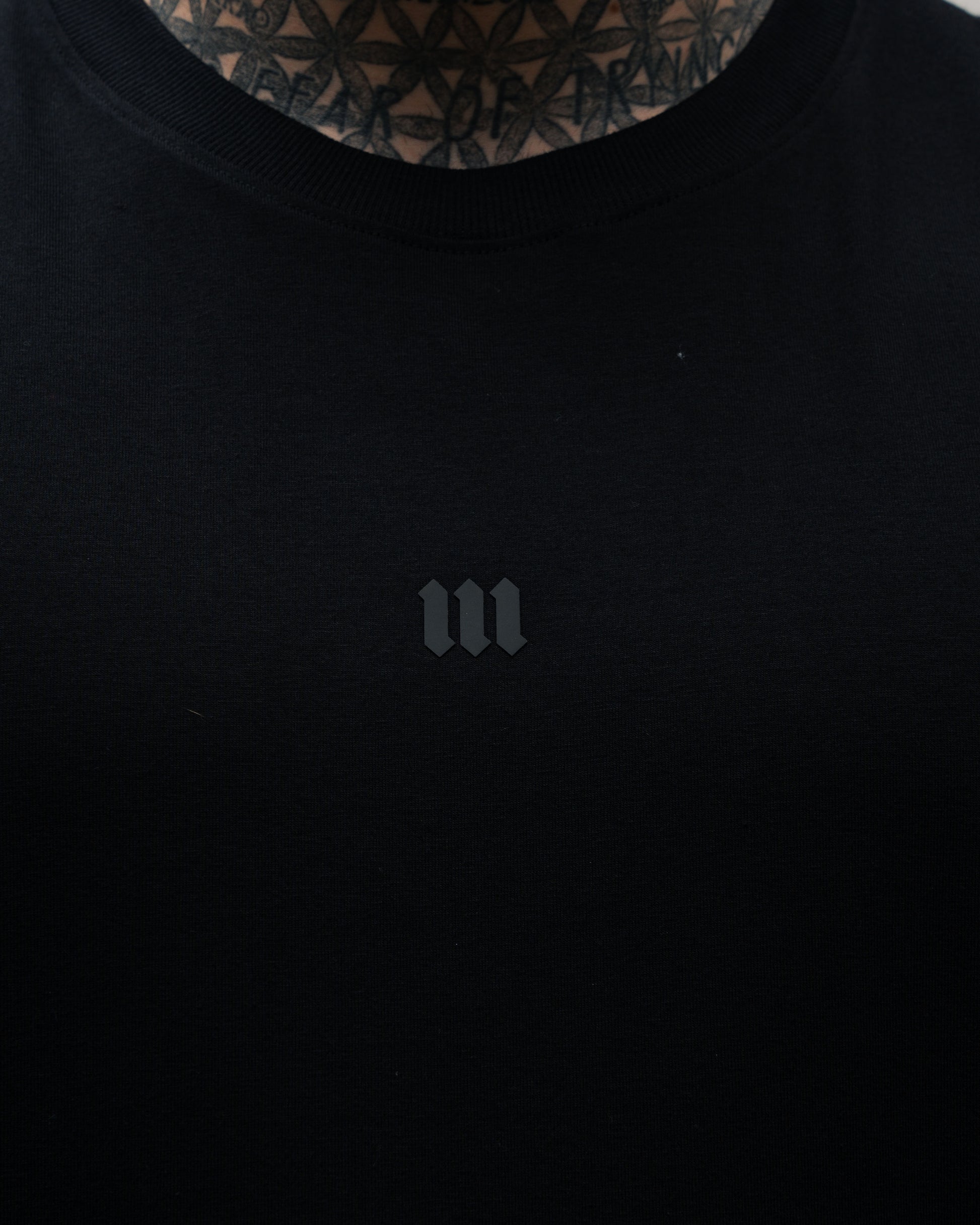 Camiseta Manga Longa Logo Preto