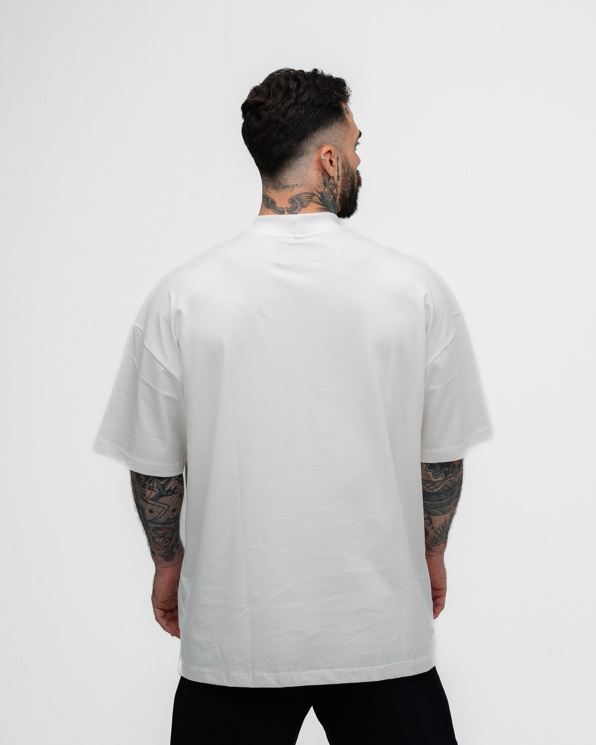 Camiseta Oversized Hazy Mith Aesthetics Off White