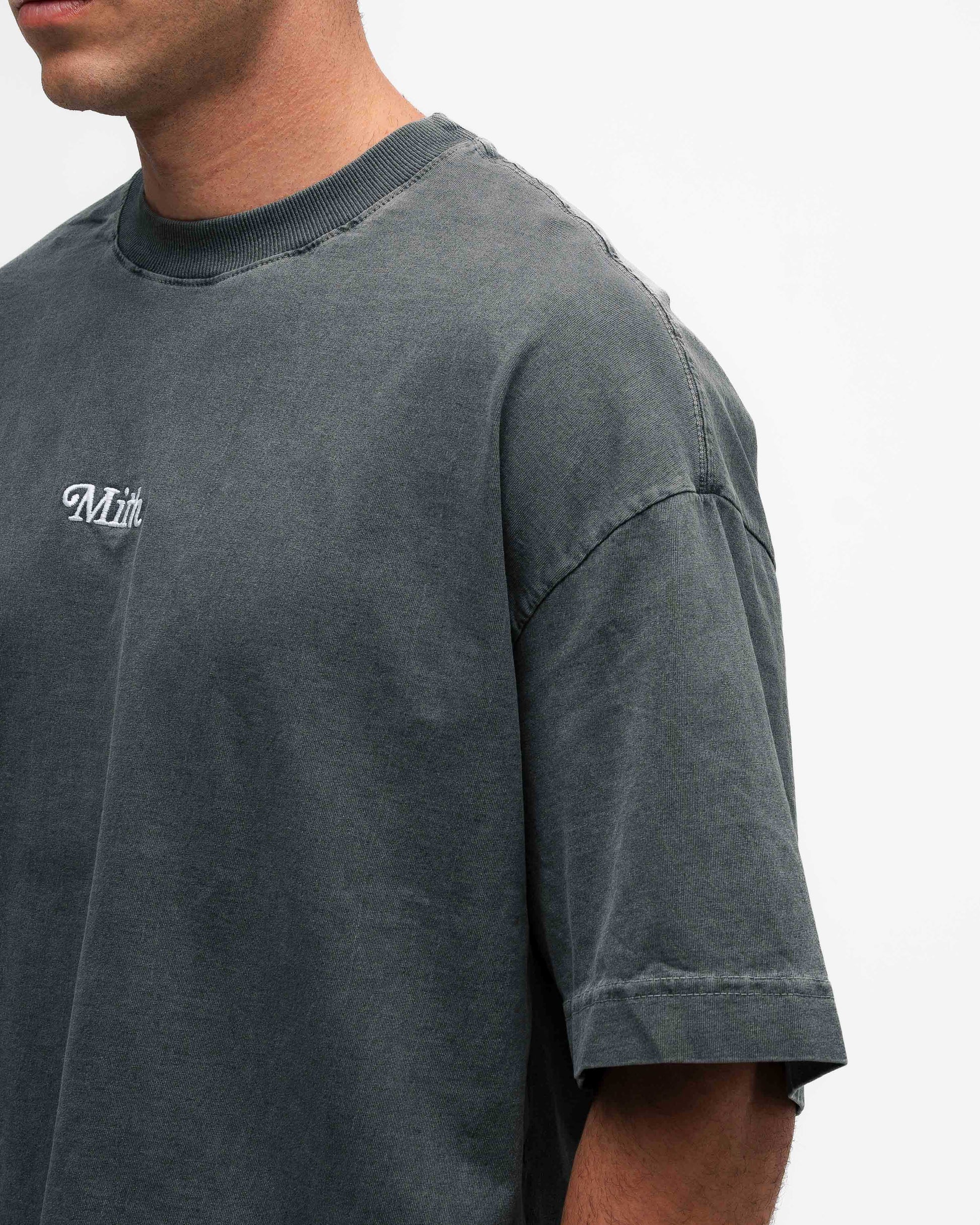 Camiseta Box Estonada Mith Cinza