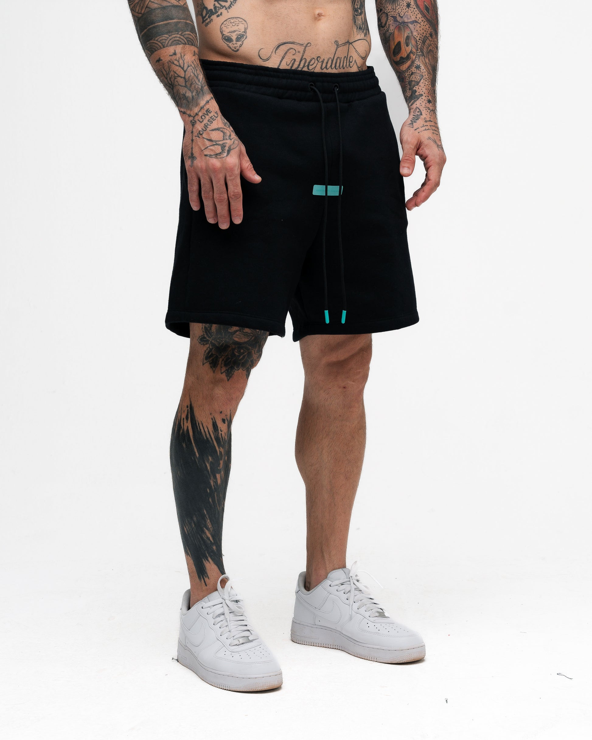 Shorts de Moletom Mith Aesthetics Preto