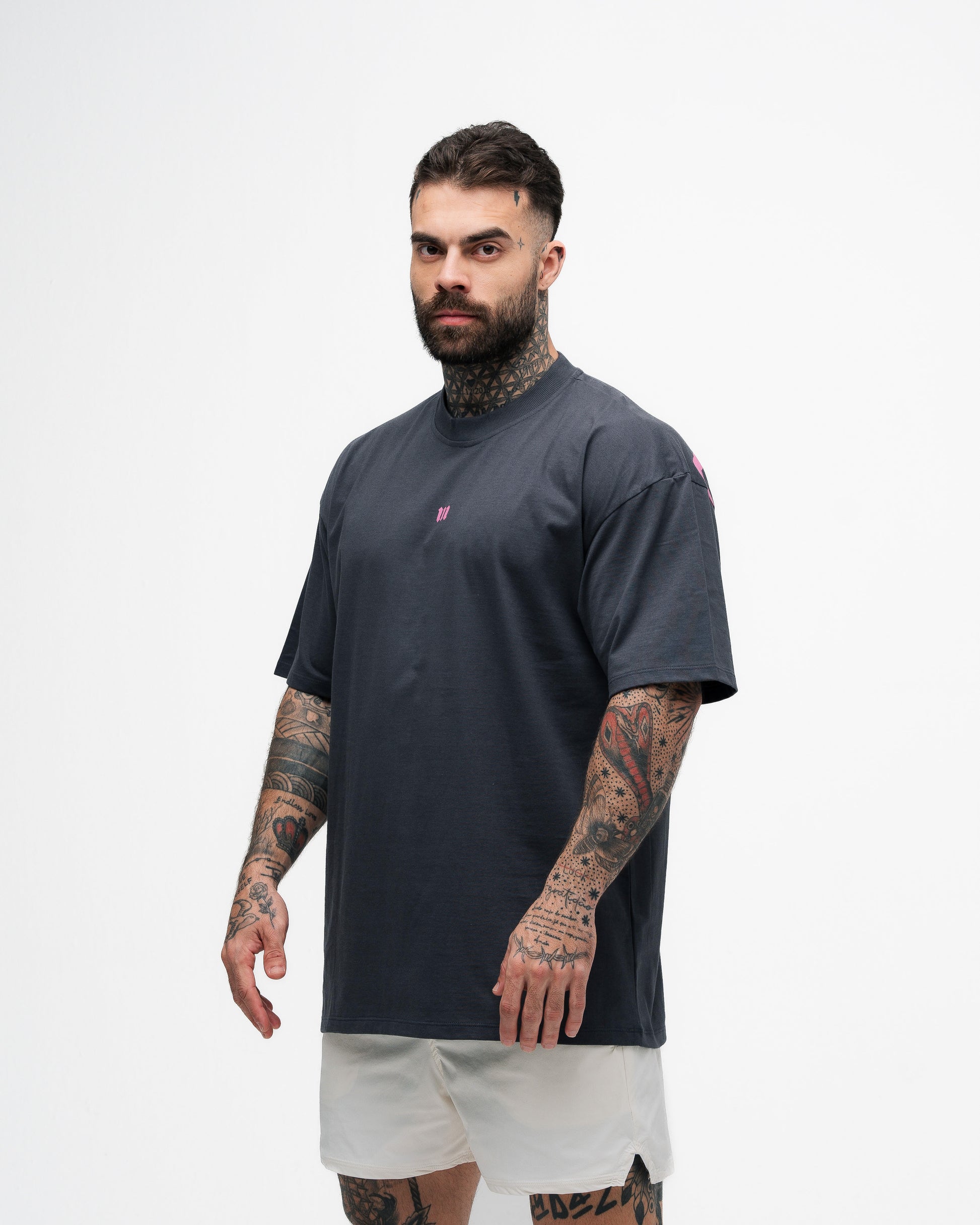 Camiseta Oversized Doodle Chumbo Mith Nation