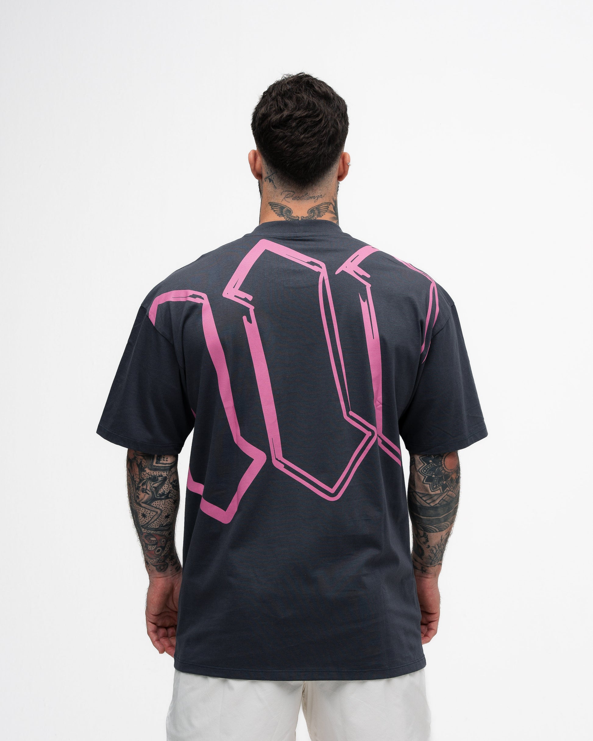 Camiseta Oversized Doodle Chumbo Mith Nation