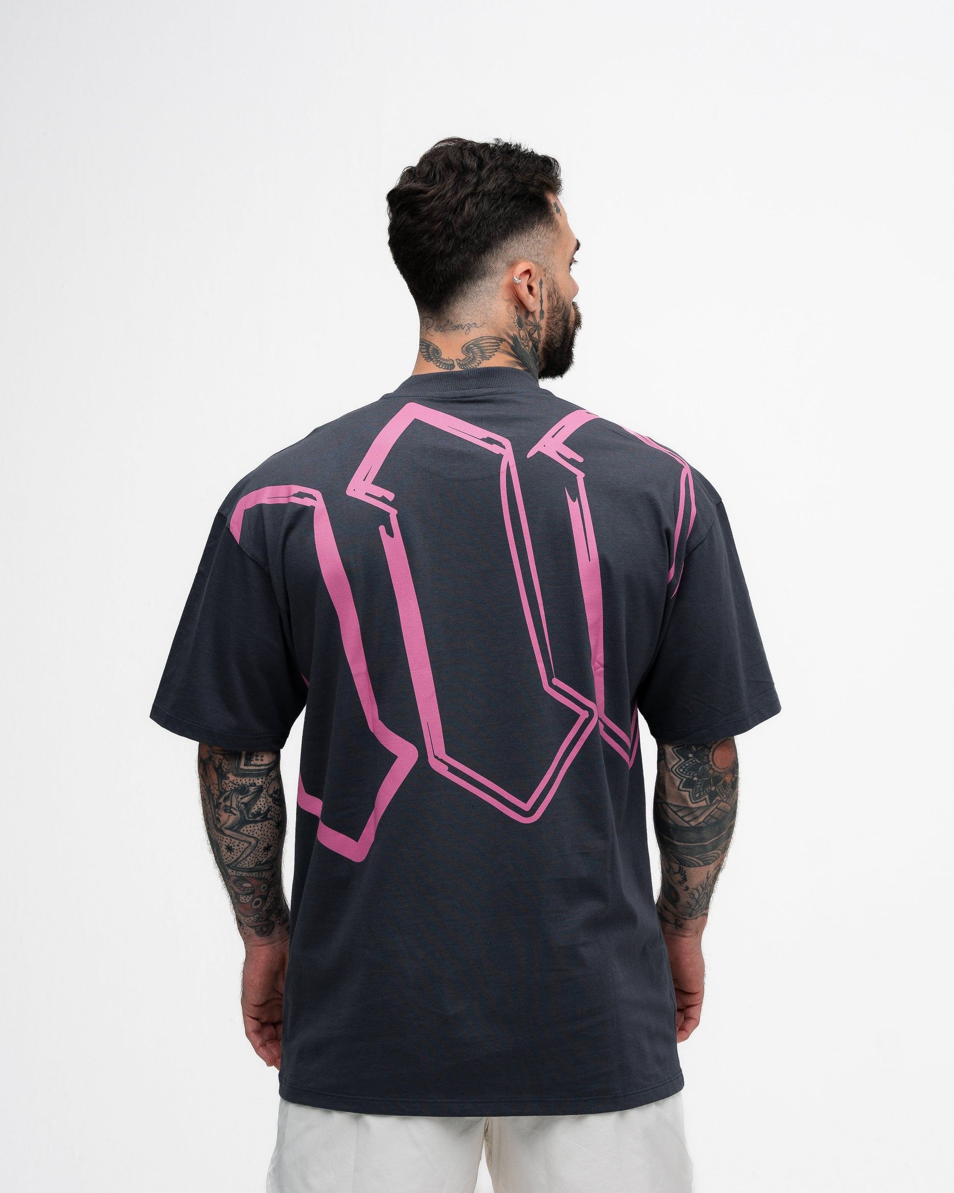 Camiseta Oversized Doodle Chumbo Mith Nation