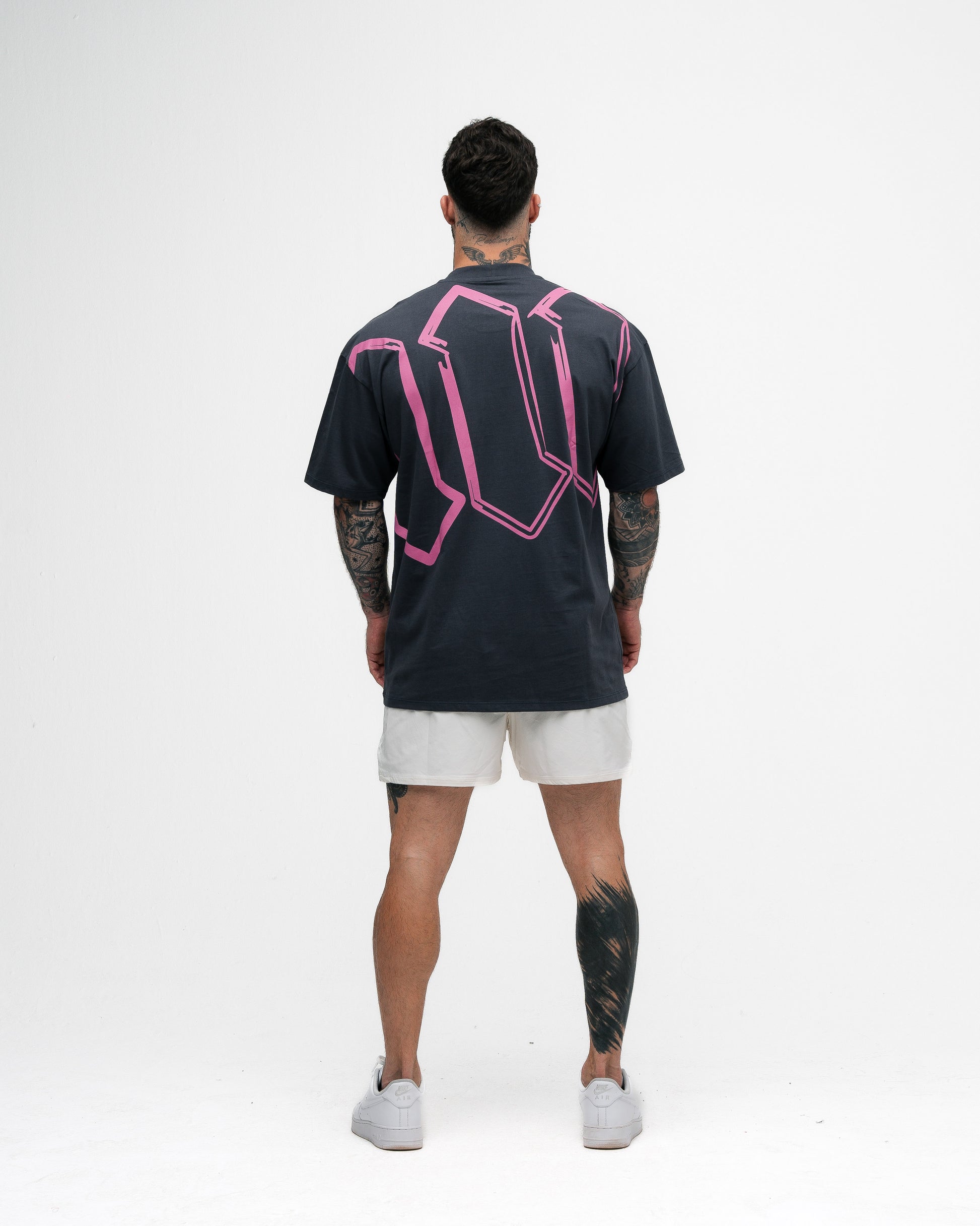 Camiseta Oversized Doodle Chumbo Mith Nation