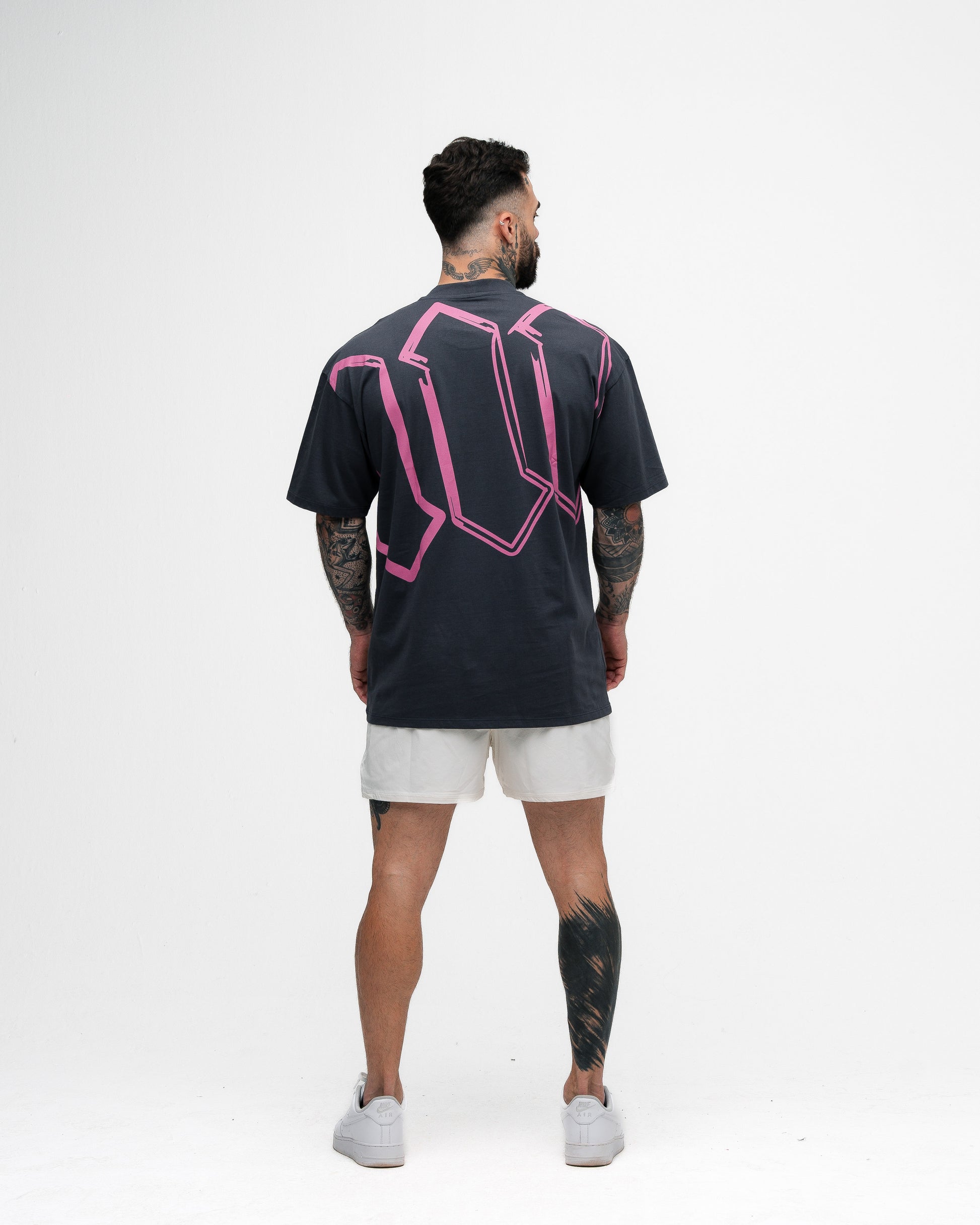 Camiseta Oversized Doodle Chumbo Mith Nation
