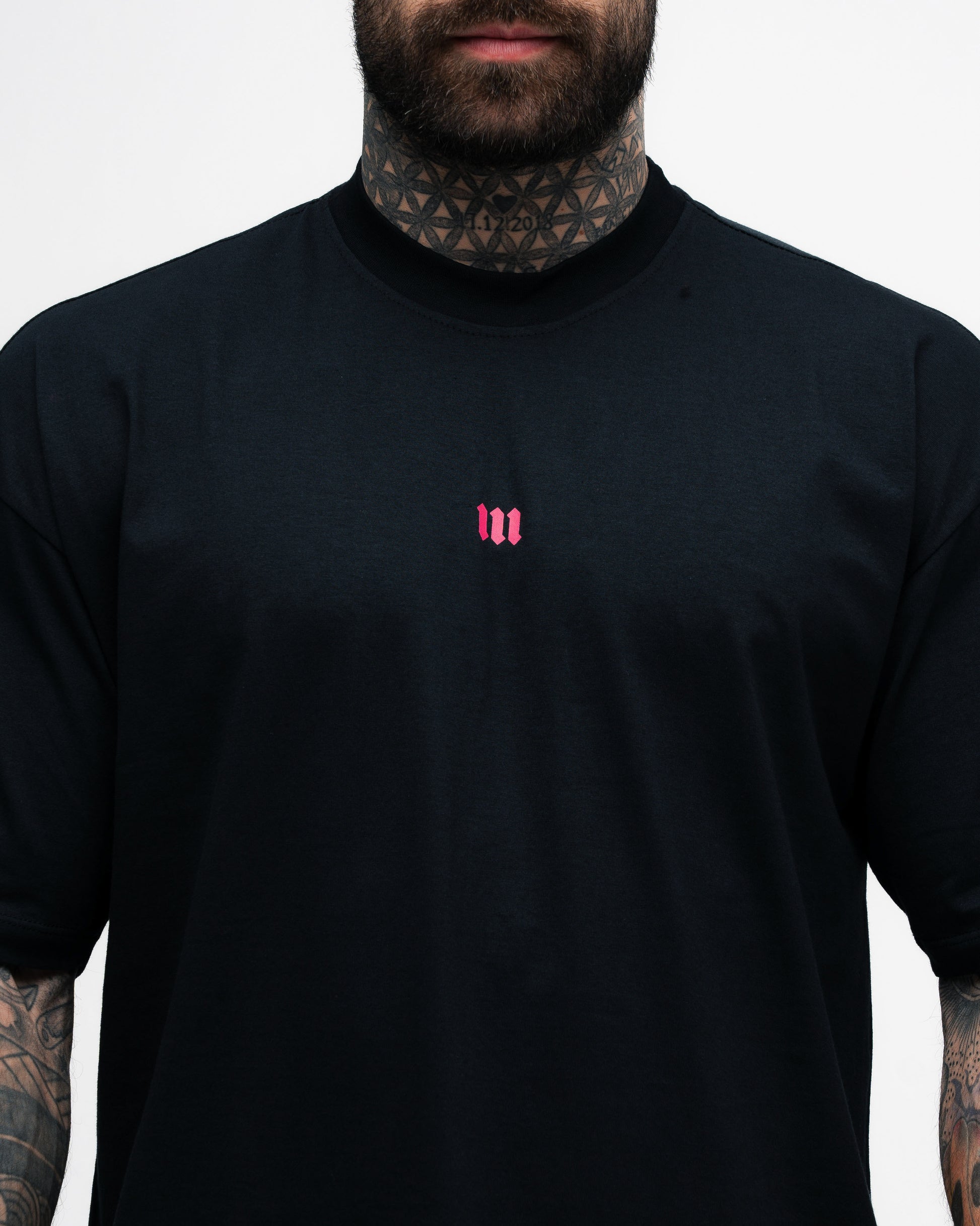 Camiseta Oversized Mith Nation Cubic Preto