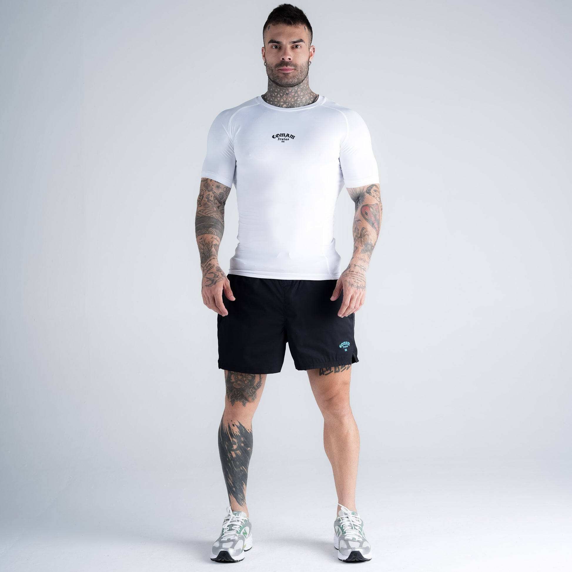 RashGuard Mith Comam Frutas Fight Or Die Branco