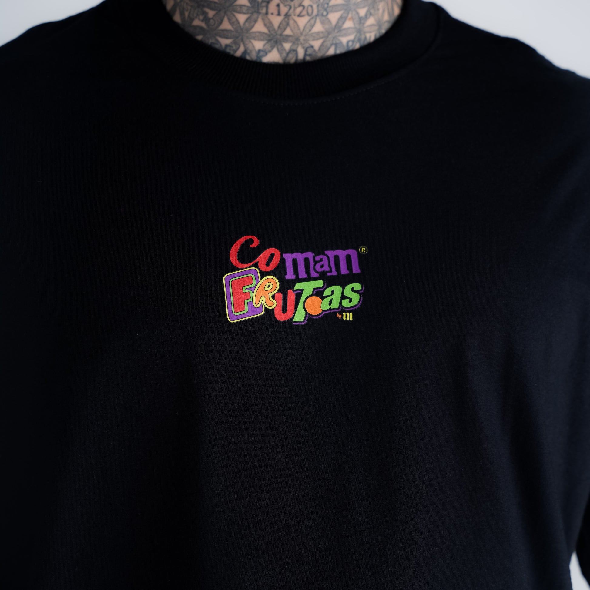 Camiseta Oversized Comam Frutas By Mith Preto